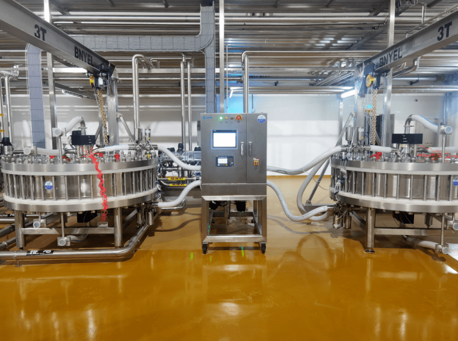 飛鶴集團(tuán)凈化車(chē)間